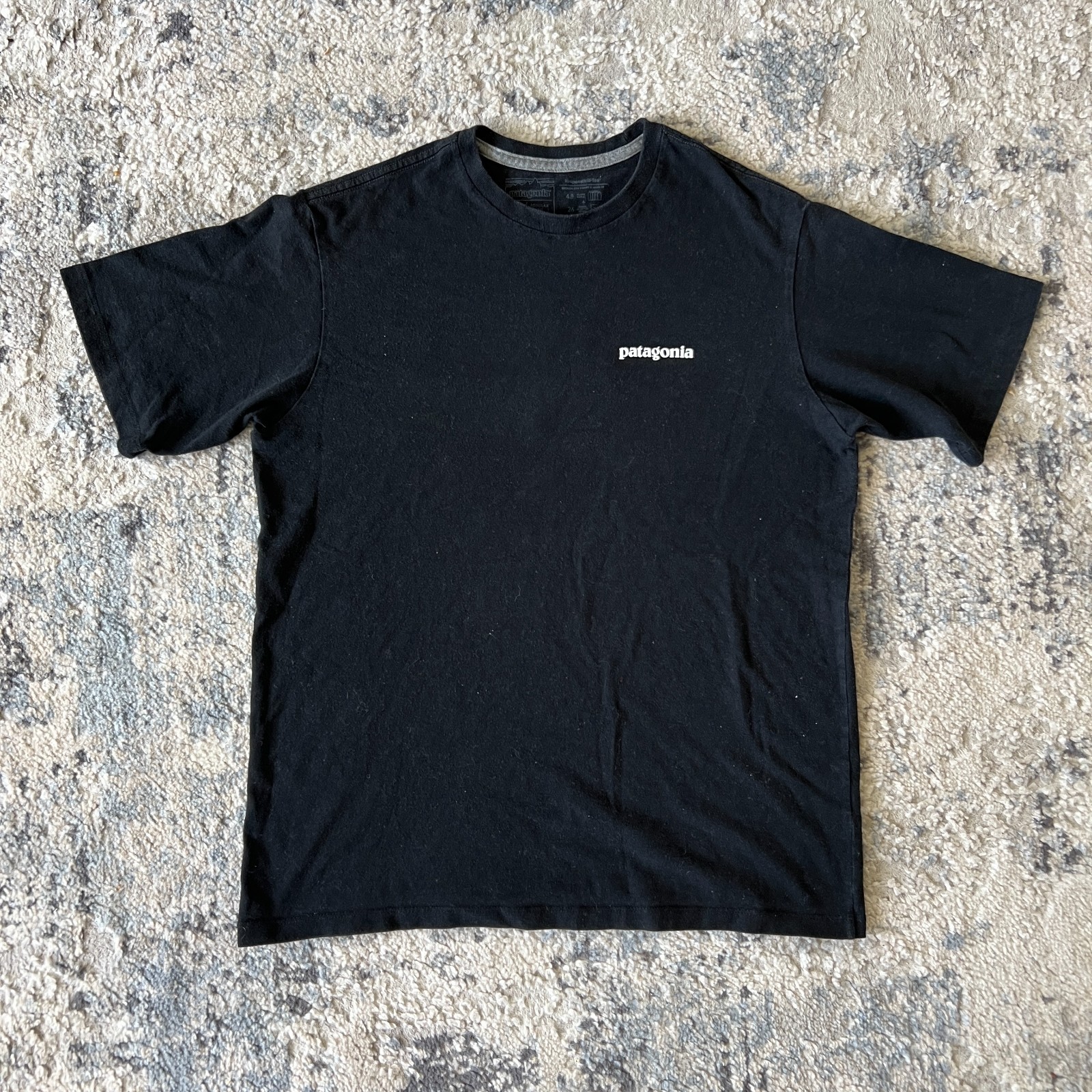 Patagonia P-6 Logo Responsibili-Tee Black Mens S Short Sleeve T-Shirt Tee