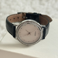 GUESS Damen Armbanduhr W0054L2 Quarz Analog E...