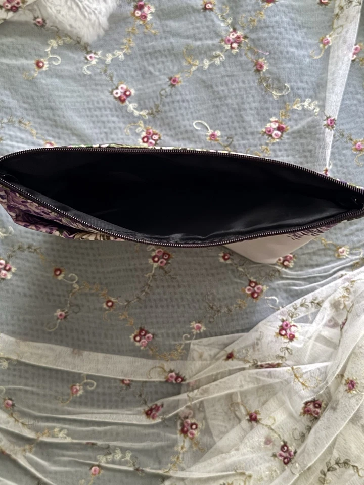 Brigerton Tablet Sleeve Pouch Case Bag - Image 2 of 3