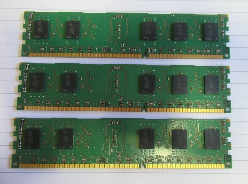 Micron MT9JSF25672PZ-1G4D1AD 6GB (3x2GB) PC3-10600 DDR3 ECC CL9 240P Memory - Image 2 of 3