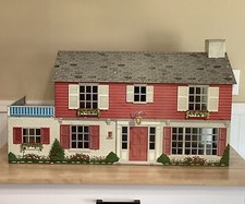 VINTAGE MARX TIN LITHO TWO STORY COLONIAL STYLE PLAYHOUSE DOLLHOUSE W/CHIMNEY