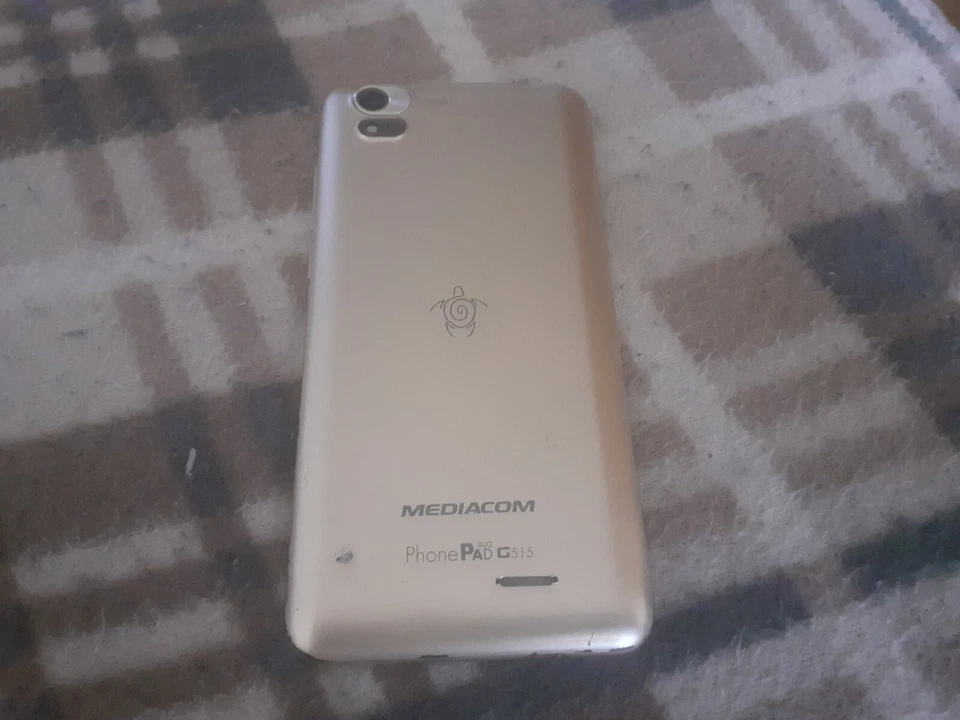 Smartphone MediaCom PhonePad Duo G515 Gold - Immagine 2 di 4