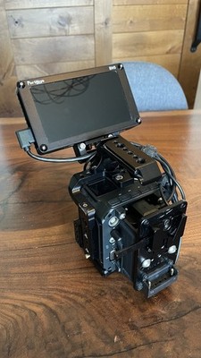 Z CAM E2 Professional 4K Cinema Camera with Portkeys Monitor