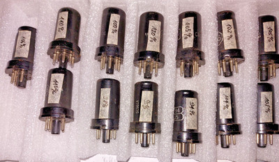 6J5 amerik. Stahlröhre, RCA u. KEN-RAD, Universal-Triode, Oktalsockel