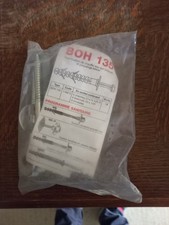 Kit de Fixation pour Chauffe-Eau FISCHER BOH135 avec Chevilles et Tirefons