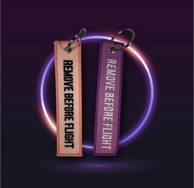 Remove Before Flight Schlüsselanhänger 2Stück Pink & Lila Flugzeug Aviation Gift