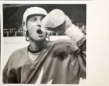 1987 WAYNE GRETZKY NHL HOCKEY PHOTO TEAM CANADA CUP EDMONTON OILERS LEGEND WHA 