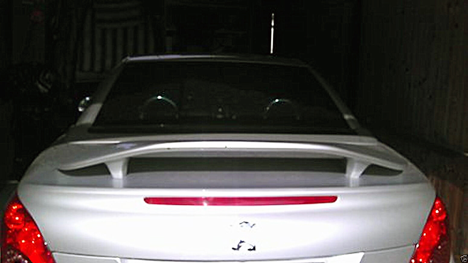 Aileron Peugeot 307 CC aérodynamique en ABS rigide améliorant la stabilité arrière