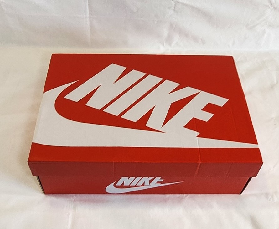 Discover 139+ spray paint shoe box super hot kenmei.edu.vn