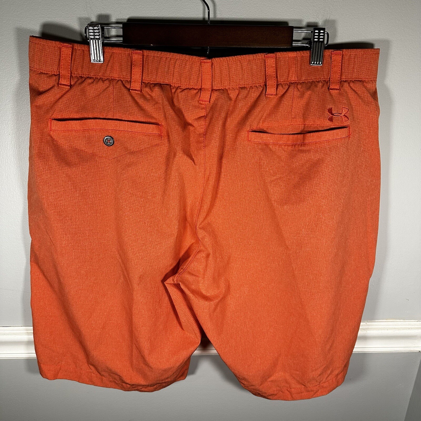 Under Armour Shorts Mens 40 Orange/Salmon Performance 10" Matchplay