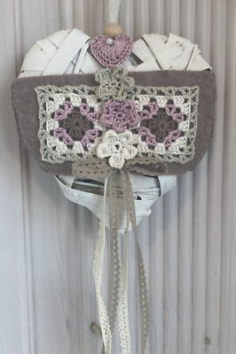 Handgefertigtes kleines Spanholz Herz Türkranz Granny Square Shabby Vintage -407