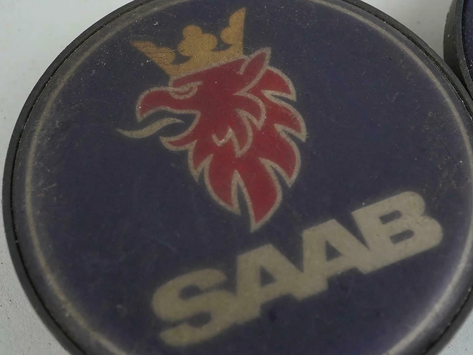 Комплект из 4 оригинальных центральных колпаков ступицы для стандартных ободов колес Saab 9-3 2003–2012 годов выпуска - Изображение 4 из 4