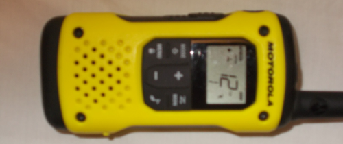 Motorola T631 Walkie Talkie 2 Way Radio Talkabout CLEAN - WORKING - Zdjęcie 3 z 11