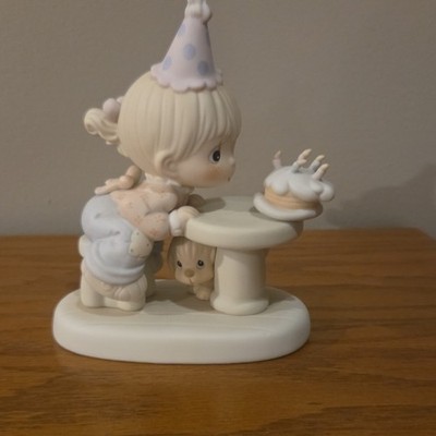 Precious Moments 1992 ''May Your Every Wish Come True'' Porcelain Boxed Figurine
