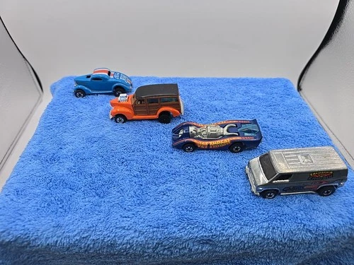 Vintage Hot Wheels Lot Of 4!  Black Wall! Supervan, Neat Street, Jet Threat, Mor
