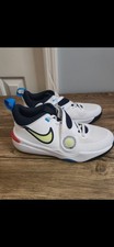 Nike Kids Team Hustle D 11 basketball shoes white/blue/lemon twist. US Size 5.5Y