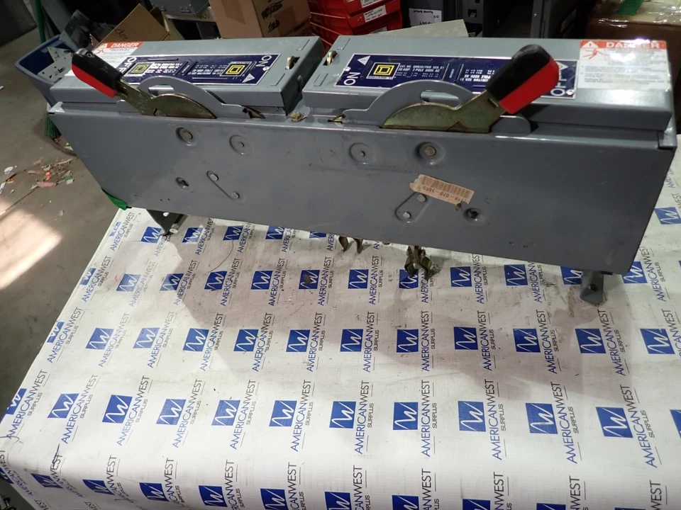 Interruptor de montagem em painel SQUARE D QMB361TWR 30 amp 3 pólos 600v TWIN FUSED PM1155 - Imagem 2 de 4