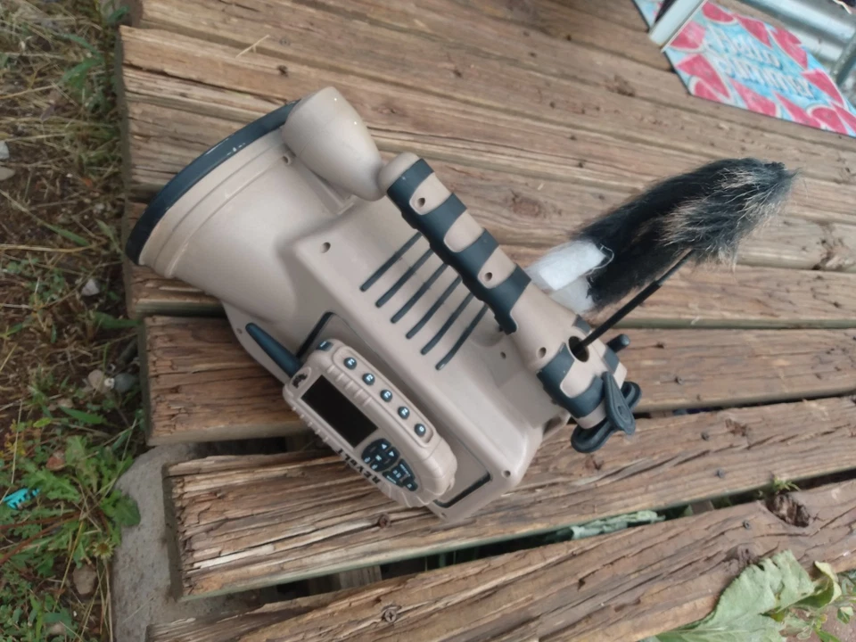 Lucky Duck Revolt Electronic Caller Juego Probado Funciona Excelente Estado Foto 2 de 2