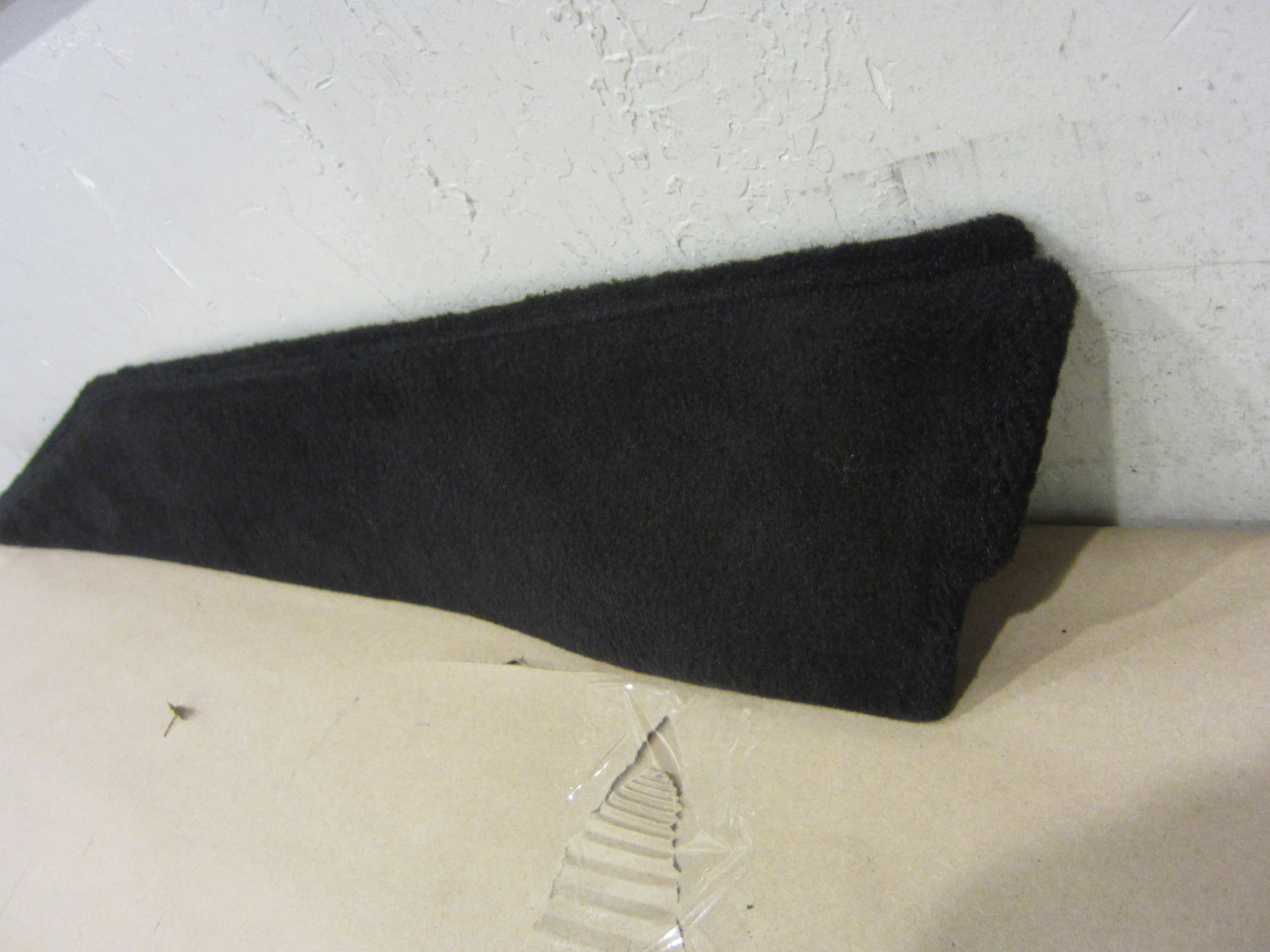 Ferrari California - LH Tunnel Carpet-Black - P/N 80679300 