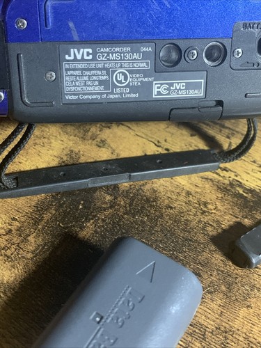JVC Everio GZ-MS130AU Digital Camcorder Video Camera w/ Battery No Charger - Picture 5 of 6