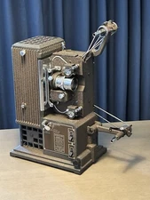 Vintage Eastman Kodak 16mm Kodascope Model-L Projector, Extras, & Carrying Case