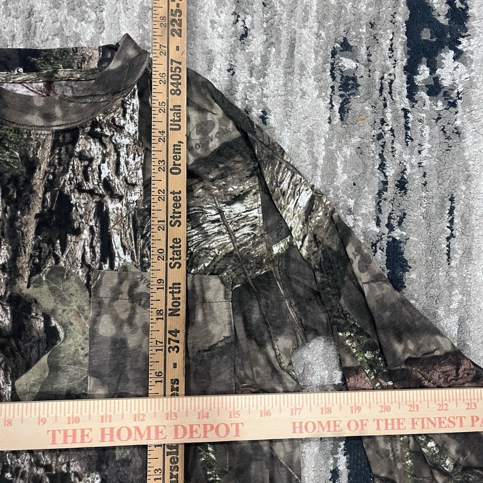 Under Armour Men's Longsleeve  Camo Hunting Shirt Size Medium - Image 3 of 4