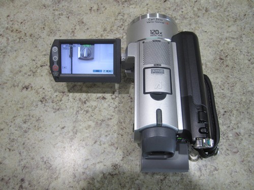 Sony Handycam DCR-SR100 30GB HDD 10x Optical Zoom Compact Digital Camcorder - Picture 16 of 24
