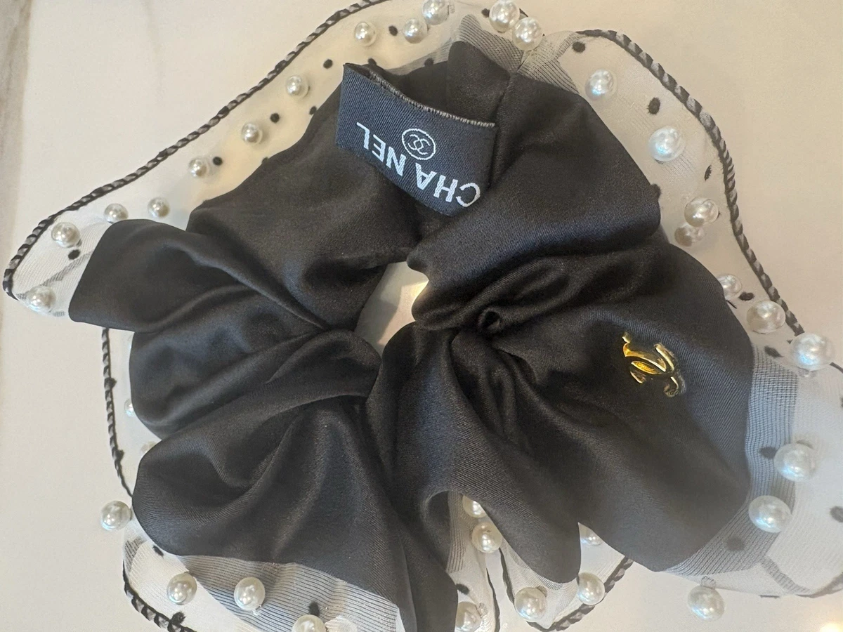 CHANEL Novelty Black & Gold w/Silver Hair Tie
Scrunchies. Chanel Pearl CC Hair Tie Black Gold Pearly White 1846601  main image 2