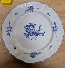 Vintage Boch Frères Tulip Print Plates
