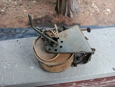 VINTAGE CRANK LAUNDRY CLOTHESLINE WINDER REEL WITH HANDLE REEL TITE