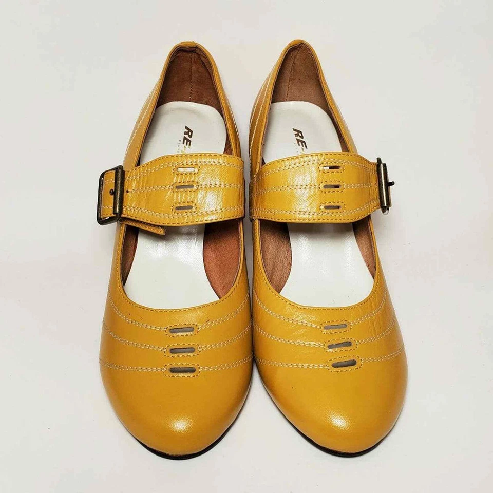 It Girl 高跟鞋 Re-Mix Mustard 全新带盒 9 码芥末 — 第 2/4 张图片