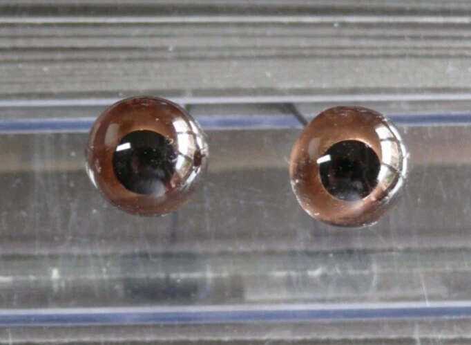 OURS REPARATION : 1 PAIRE D'YEUX BRUN FONCE EN VERRE DIAMETRE 12 m/m PEINT MAINS - Photo 2/2