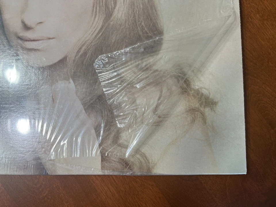 Barbra Streisand Greatest Hits Vinyl LP, EX in NM sleeve, cleaned / Tested - Image 3 of 4