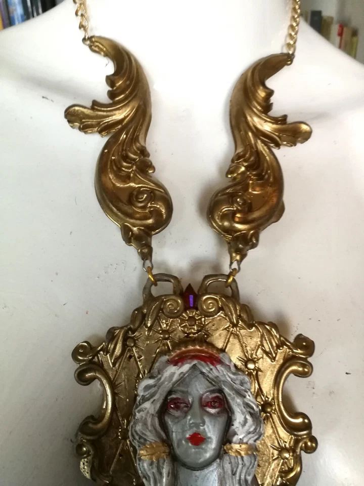 Luxury Jewelry Baroque Necklace Art Deco Vintage Style Pendant Jewellery Charm - Image 3 of 4