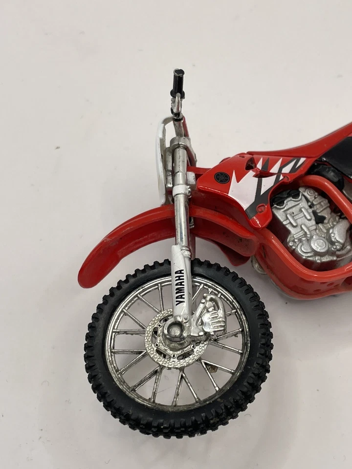 Maisto1:18 Yamaha 2018 Mt-07 Replica Alloy Used Without Stand - Image 3 of 4