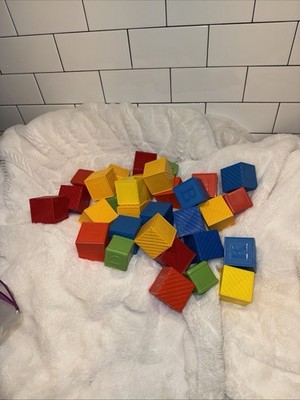 Tupperware Tupper Toy 25 Busy Blocks Interlocking Blocks Lot NO Figures