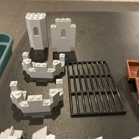 LEGO 7094 Castle Walls Light Gray Panel Wall with Window Gate Corner Parts Lot 8