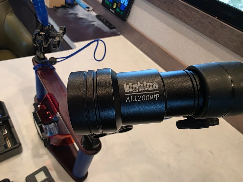 Diving Tray / Stabilizer Rig / With GoPro Hero 6 & Dual BigBlue AL1200WP Lights - Image 4 of 4