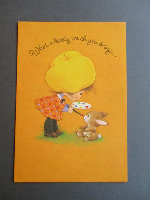 VINTAGE Osterkarte 1982 Hallmark Hollie Hobbie Typ Mädchen mit Hase GEBRAUCHT