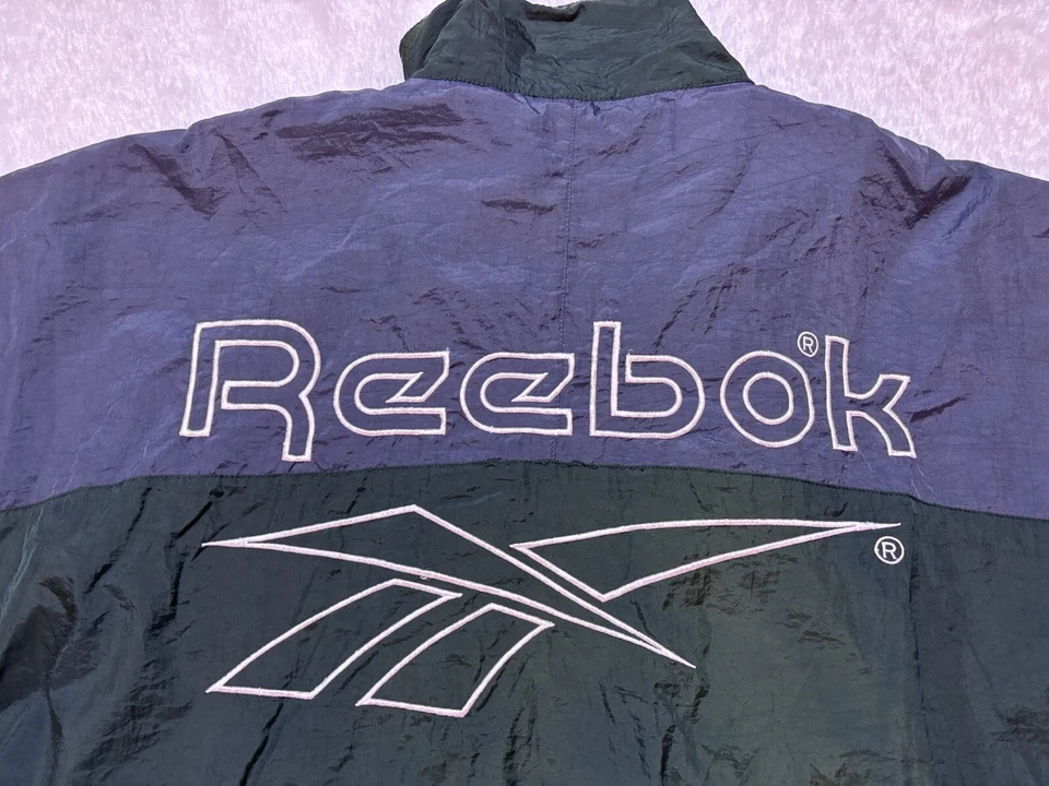 Винтажный фирменный ярлык REEBOK вышитый XL ветровка куртка серый и зеленый мужской - Изображение 2 из 4