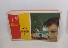 Kodak Hawkeye Instamatic R4 Film Camera Vintage 60's Made In USA Untested