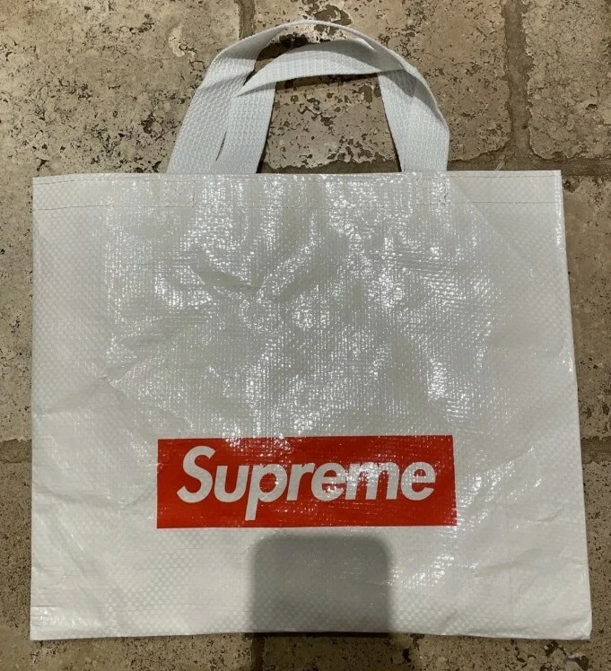 Sac de magasin blanc Supreme * exclusif au détail * ~ Uniquement offert en magasin !
