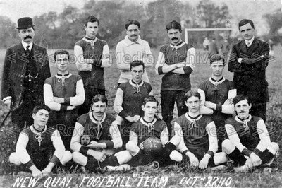 Azj-89 New Quay Football Team, Wales 1910. Foto