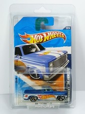 HOT WHEELS 2011 HW RACING '83 CHEVY SILVERADO BLUE BLISTER CRACK