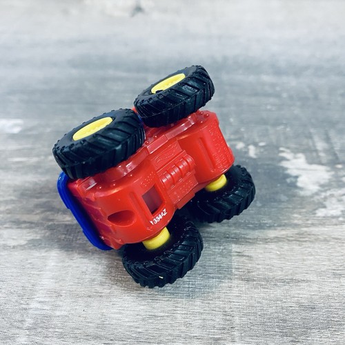 Small Hot Wheels - Monster Jam Superman 2003 Pull Back Truck Diecast/ Plastic - Picture 6 of 7