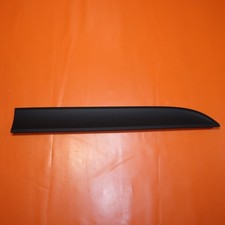 PORSCHE MACAN DOOR MOLDING RIGHT FRONT 2015 2016 2017 2018 2019 95B 837 890 P