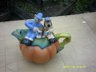 Wallace and Gromit Pumpkin Teekanne Paul Cardew Design 2005 Enesco Ltd Aardman