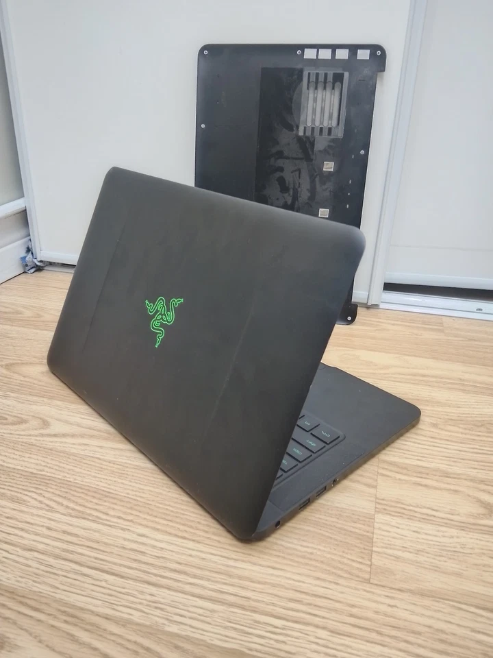 Razer Blade 14” | i7-4702HQ | GTX 765M (PARA REPUESTOS) Foto 3 de 4