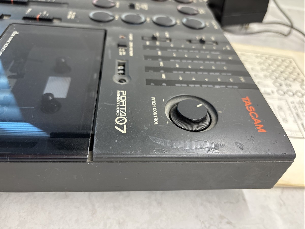 TASCAM PORTA 07 MULTITRACK 4 TRACK TAPE RECORDER + Charger +