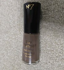 No7 Stay Perfect Nail Varnish 10ml Colour Beanie 20